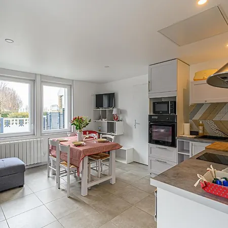 Holiday home Aod - Coquette Maison A 250m De La Plage